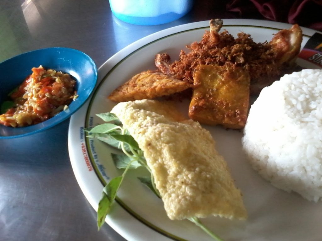 Tempat Makan Jakarta 24 Jam Ayam Penyet Surabaya