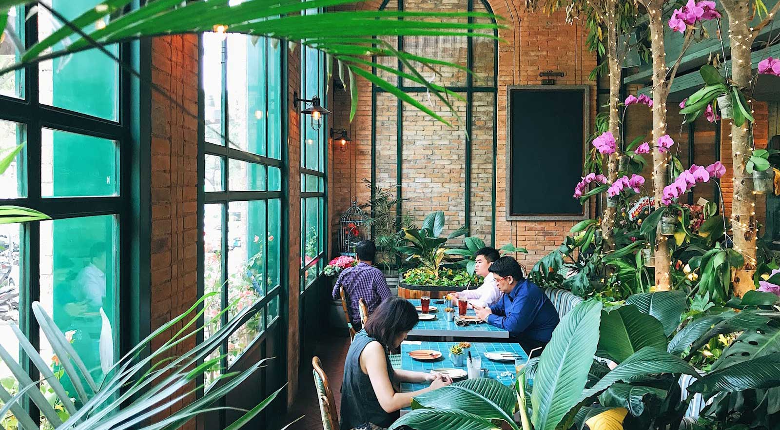 7 Pilihan Cafe Unik di Jakarta Utara untuk Kencan Pertama 