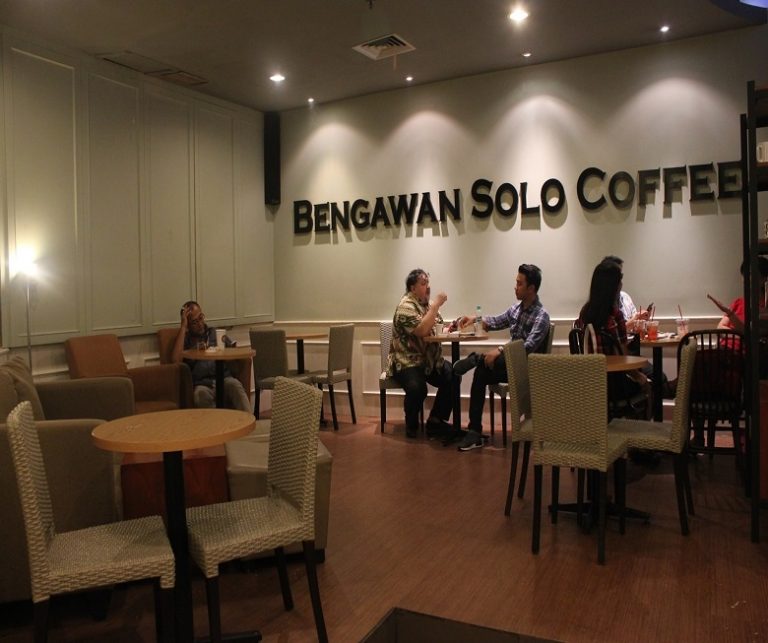 9 Rekomendasi Cafe 24 jam di Jakarta Selatan yang Asik Buat Nongkrong