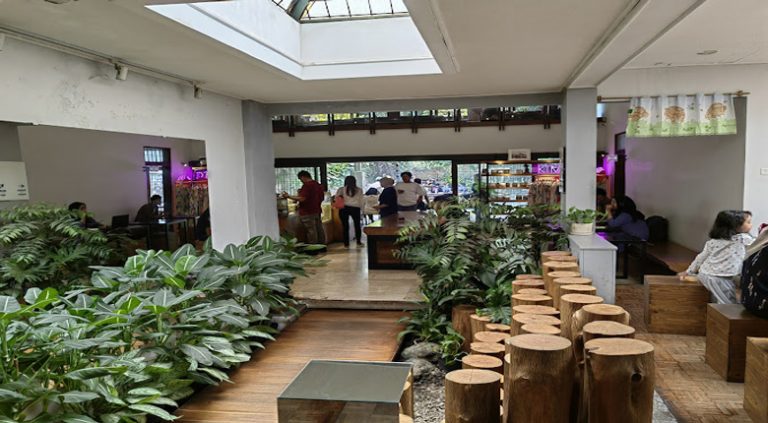 10 Cafe Di Ciumbuleuit Bandung Hits, Estetik, Dan Instagramable