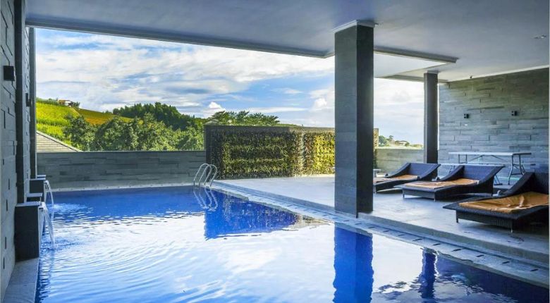 villa bandung private pool 