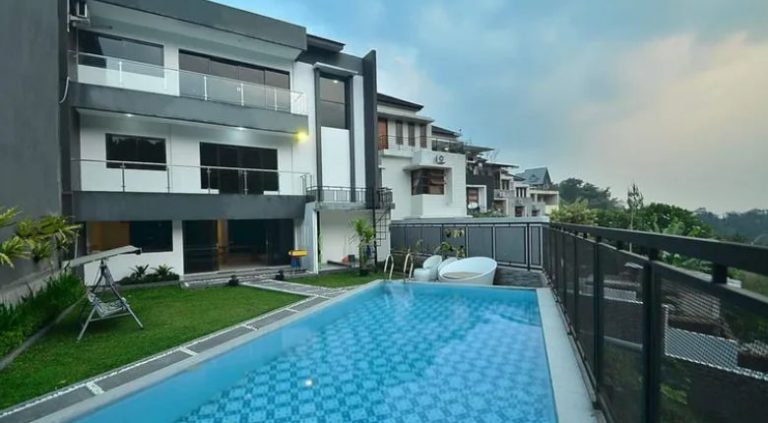 9 Rekomendasi Villa Bandung Private Pool Yang Super Cantik