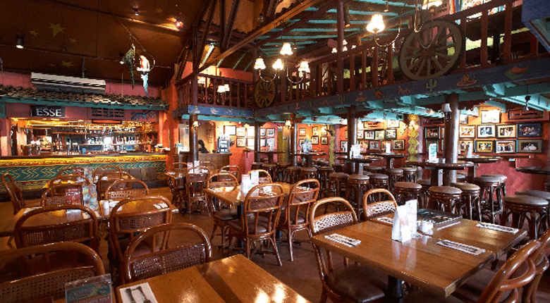 bar di jakarta selatan: Amigos Bar & Cantina