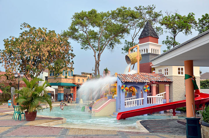 Venetian Water Carnaval | Kolam Renang di Bekasi