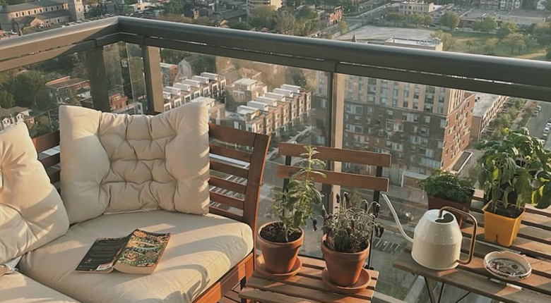 desain balkon minimalis