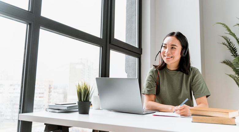 menata ruang kerja di rumah