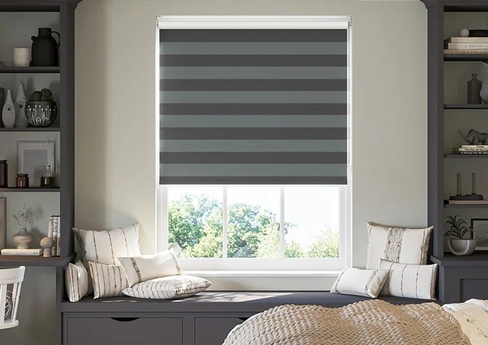 jenis window blinds: roller blinds